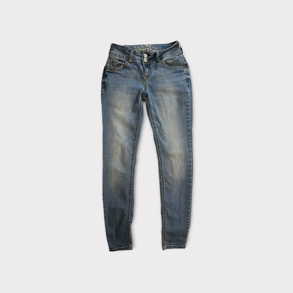 Size 3 wallflower low waisted jeans